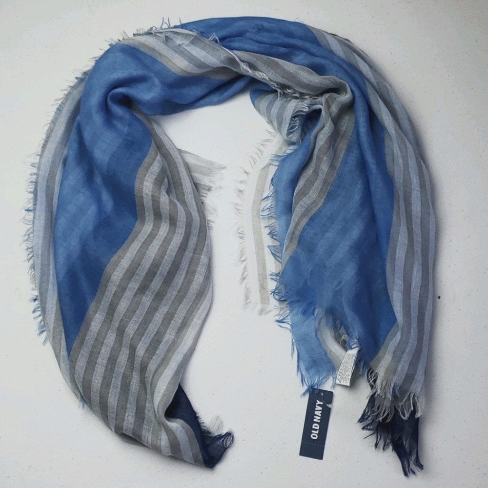 Old Navy blue and gray striped scarf NWT